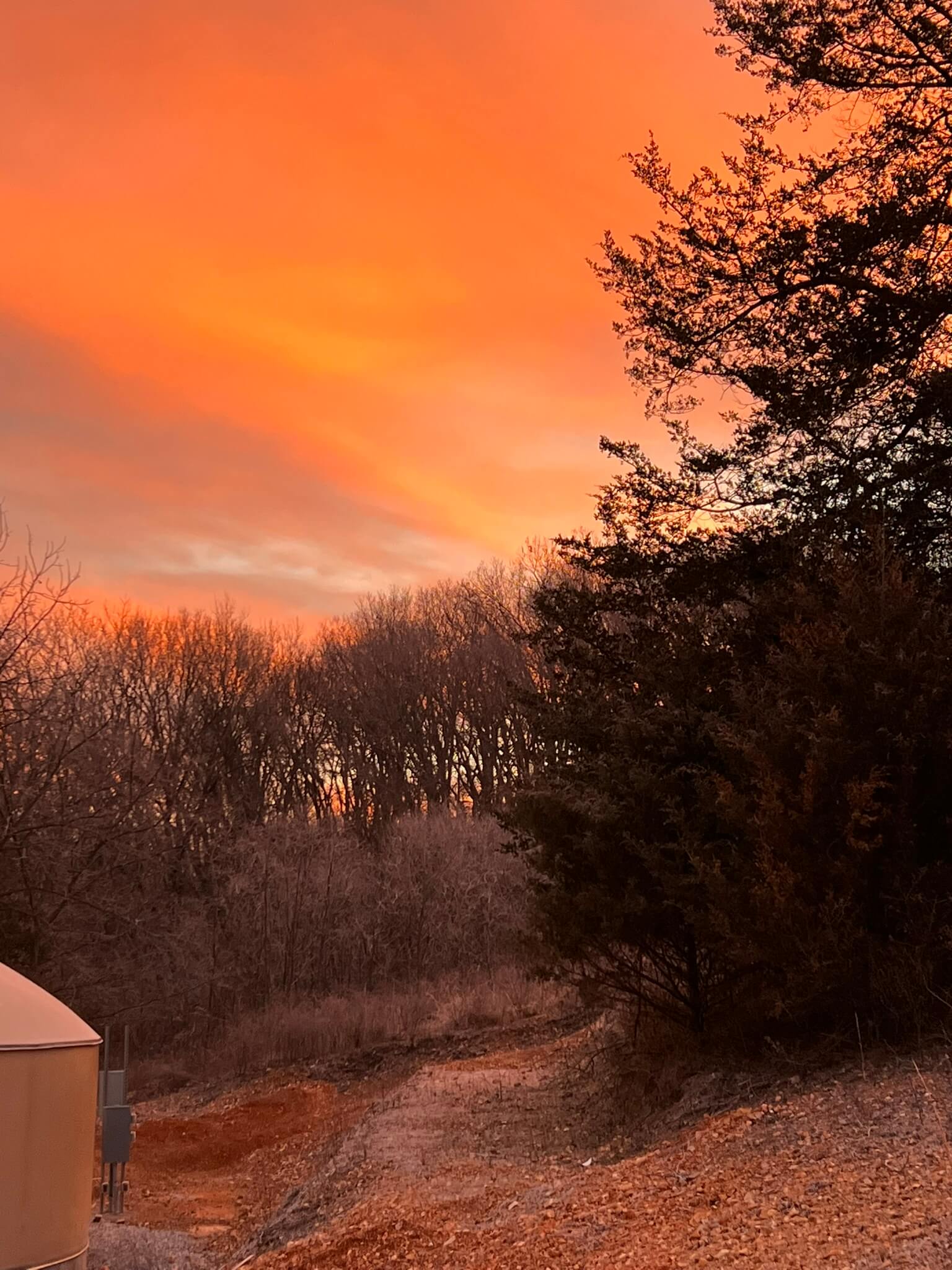 Red_sunrise_tiny